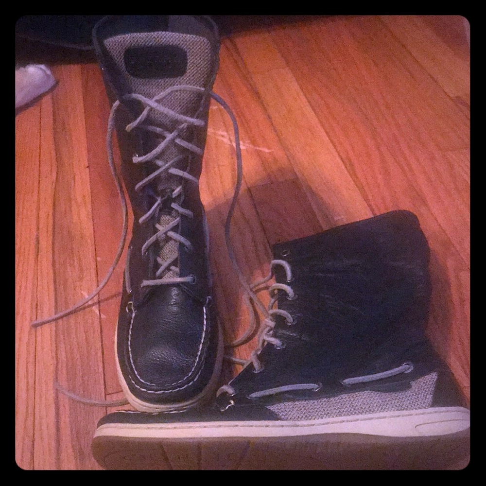 Sperry -genuine leather boots with flannel lining